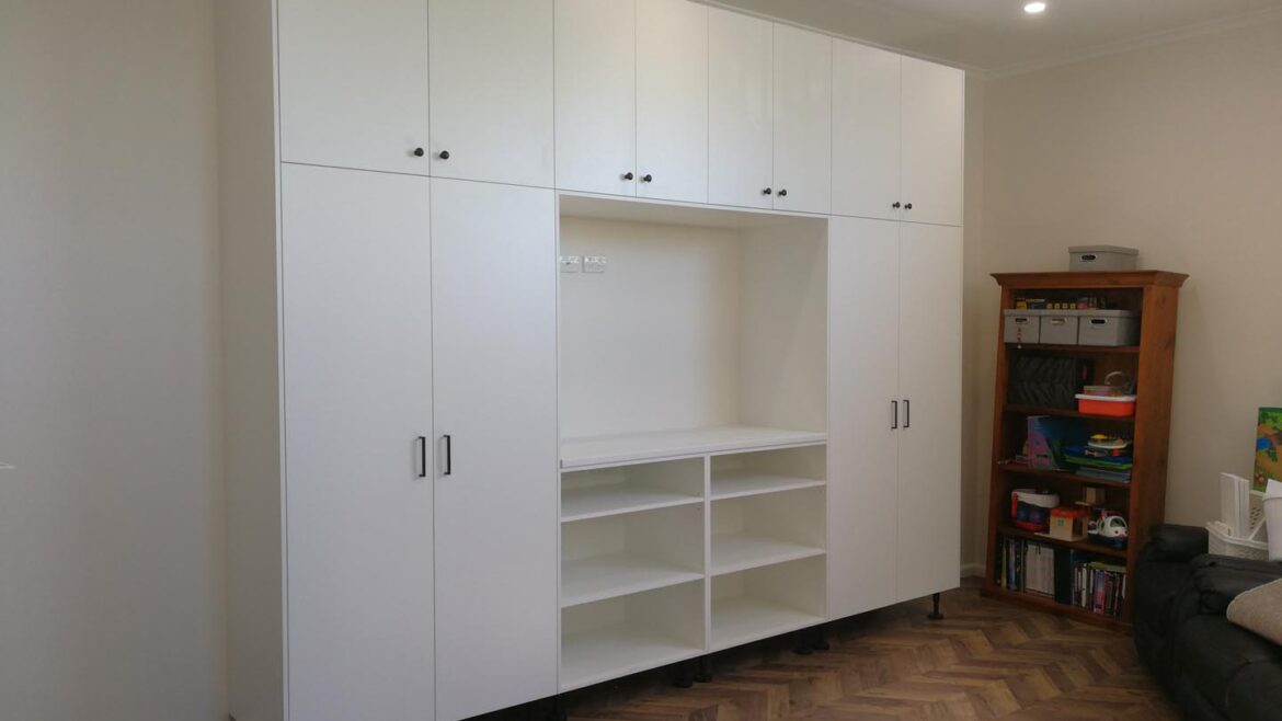 Cupboards with Entertainment Unit